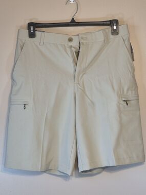 Izod Golf Men's Khaki Cargo Shorts